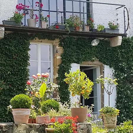 Couette-café D'hôtes Art Et Remparts 3*