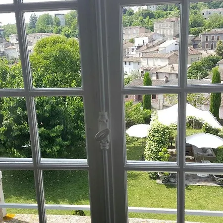 D'hotes Art Et Remparts 3*