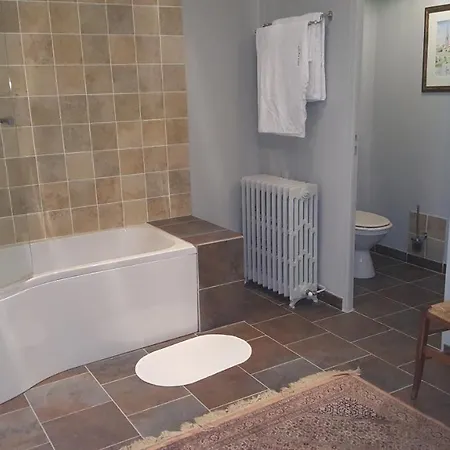 D'hotes Art Et Remparts Bed & Breakfast